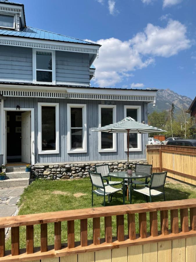 Three Peaks Banff Villa Buitenkant foto