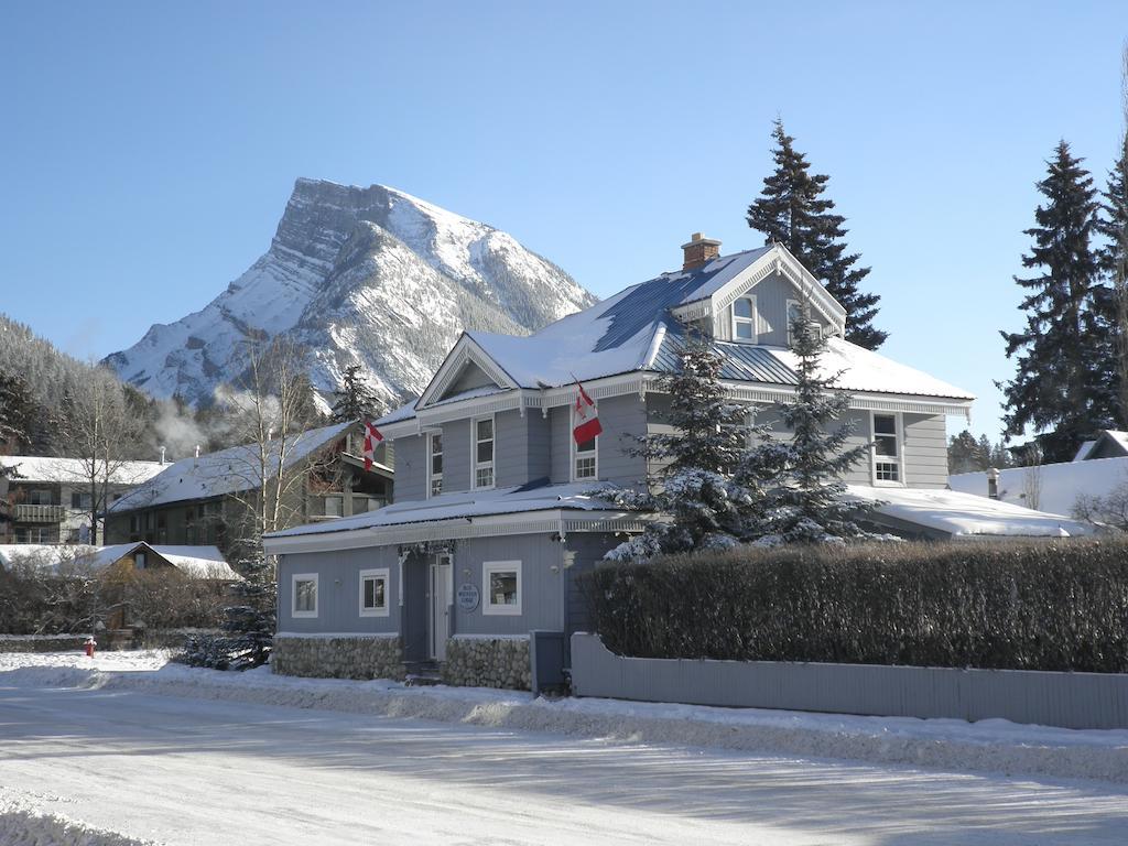 Three Peaks Banff Villa Buitenkant foto